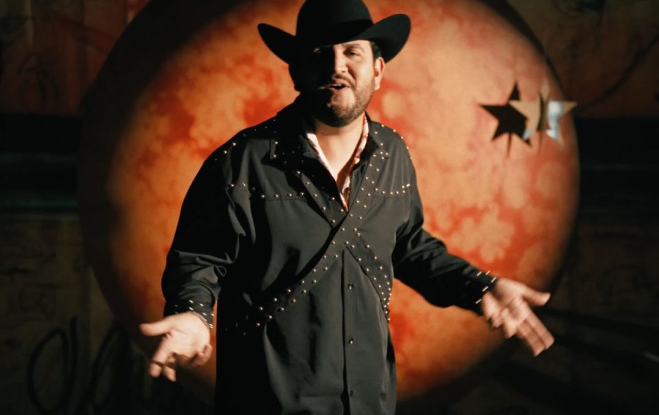 “Piedras a la Luna”, este es el significado REAL de la nueva canción de Edén Muñoz