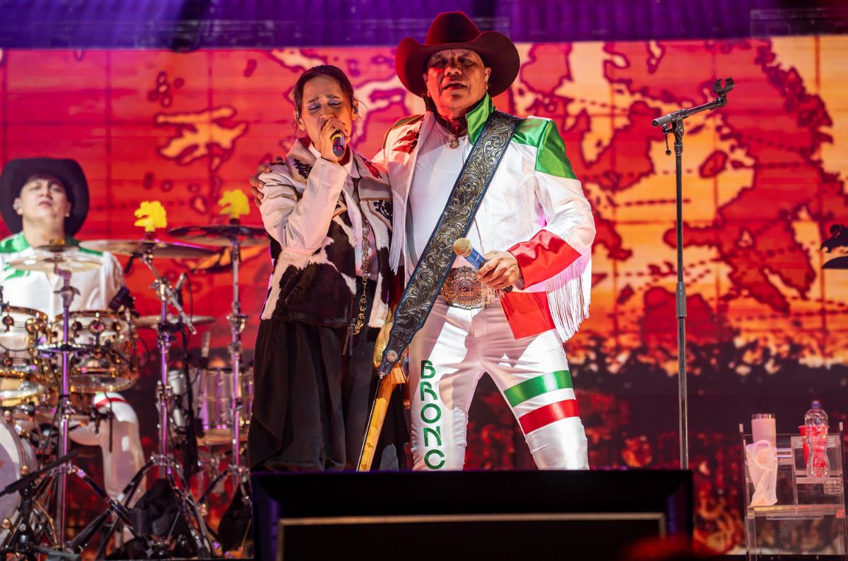 bronco y julieta venegas arena cdmx