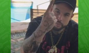 Exhiben a Emiliano Aguilar: ex novia lo acusa de “celoso y posesivo”
