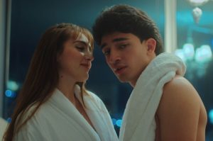 “Mami”, Juan Freer y Elaine Haro: Letra y significado