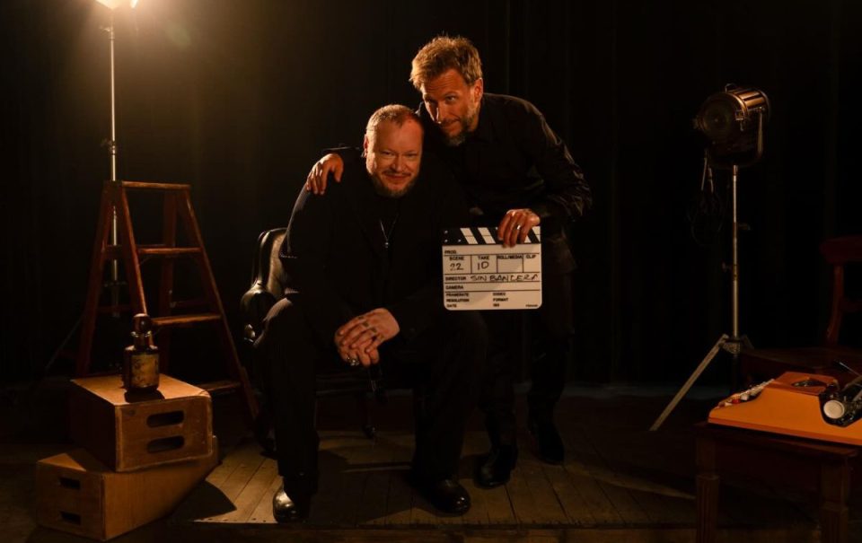 “¿Qué culpa tiene ella?”, Sin Bandera: Letra y significado