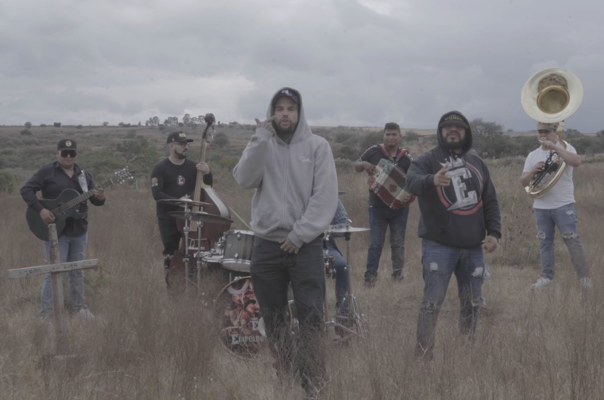 letra-mi-pasaporte-es-mi-cicatriz-emiliano-aguilar