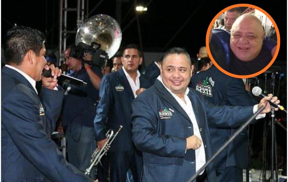 Cambió los aplausos por el volante: el vocalista de exitosa banda que ahora es taxista