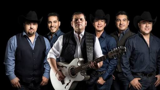 GRUPO DUELO ESTRENA “VEN A MI CASA ESTA NAVIDAD”