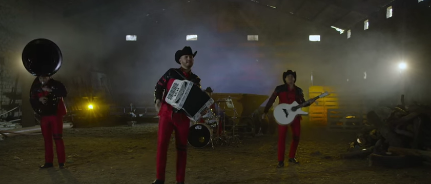 “Ganó Holanda, perdió China”, el nuevo video de Calibre 50