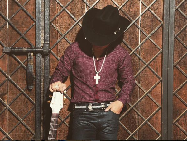 Christian Nodal 3