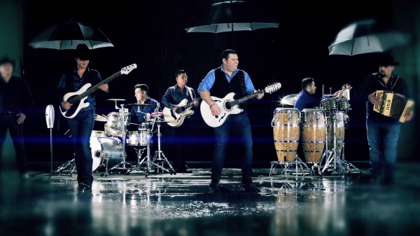 DUELO LANZA EL VIDEOCLIP DE “QUE SIGA LLOVIENDO”