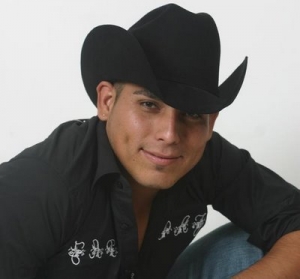 Espinoza Paz al inicio