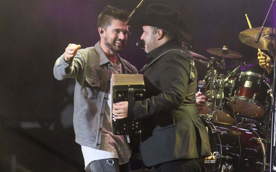 JUANES COMPARTE ESCENARIO CON PESADO EN EL MACHACA FEST