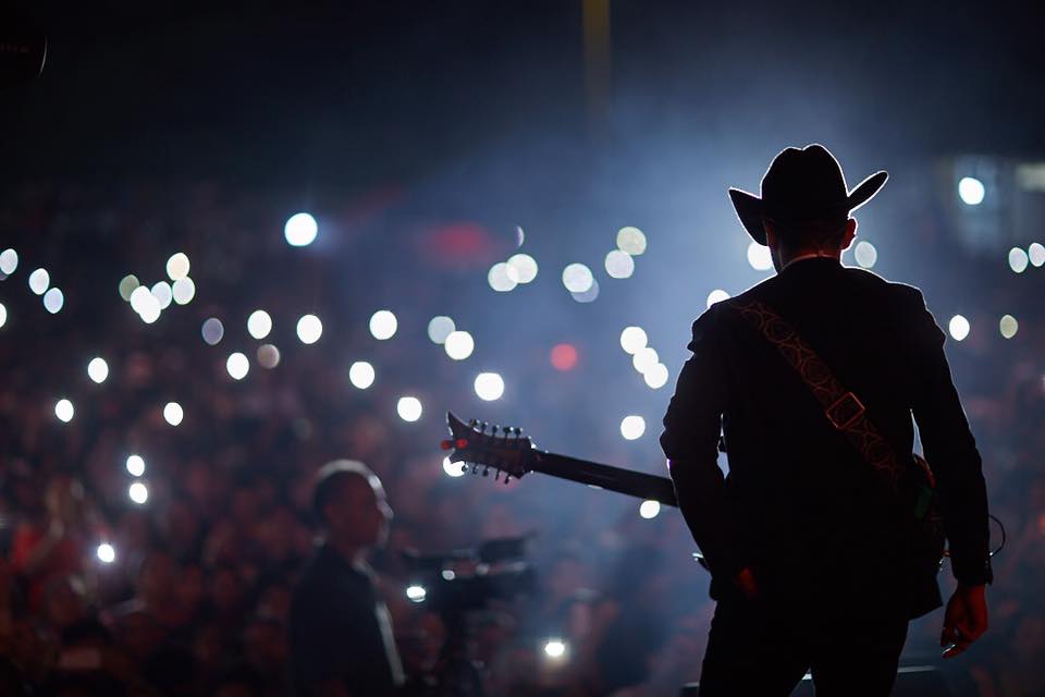 JULION ALVAREZ PUBLICO