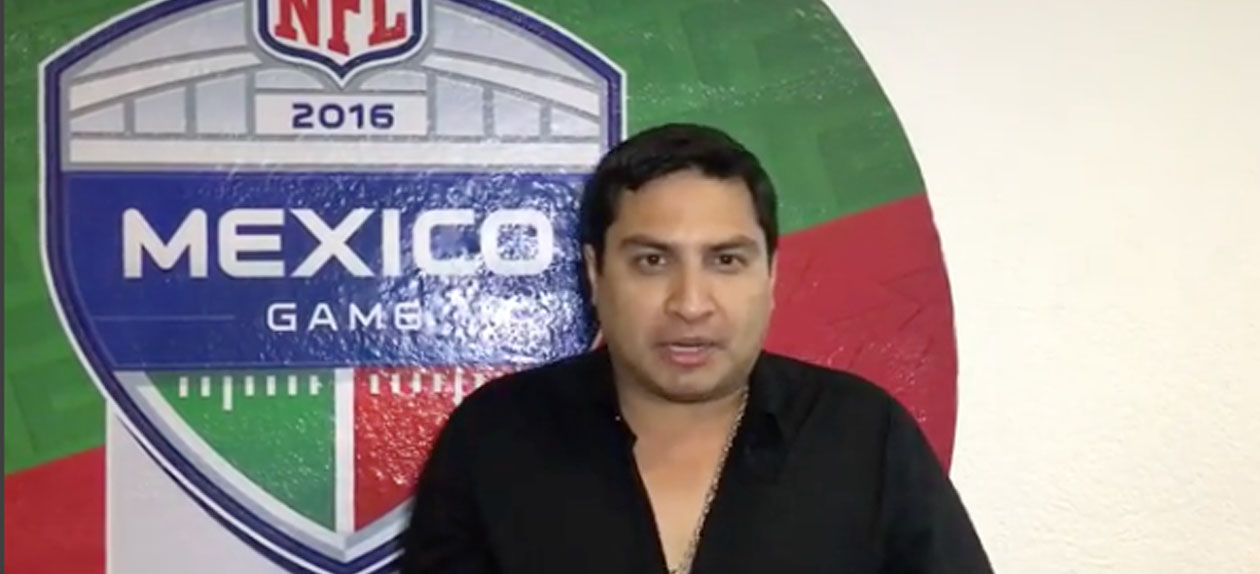 Julión Álvarez presente en juego de la NFL en México
