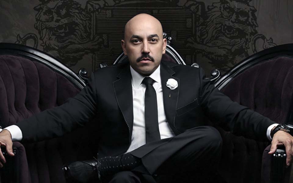 ¡LUPILLO RIVERA TIENE GANITAS DE PISTEAR!