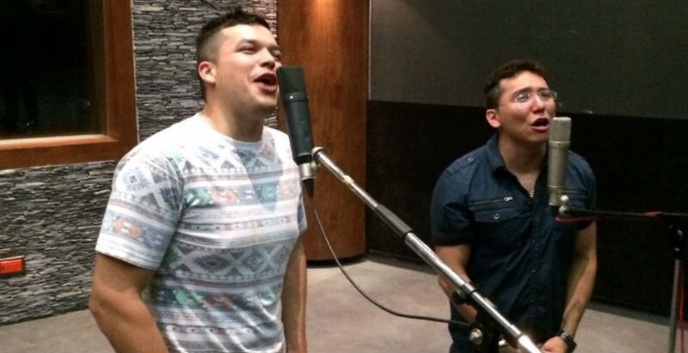 Edwin Luna y Leandro Ríos le cantan al Papa