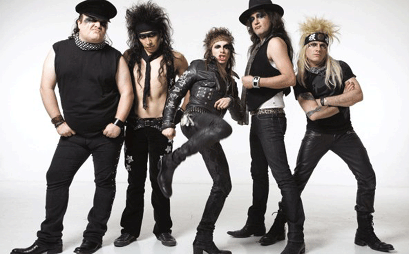 Moderatto, enalteciendo a lo grupero