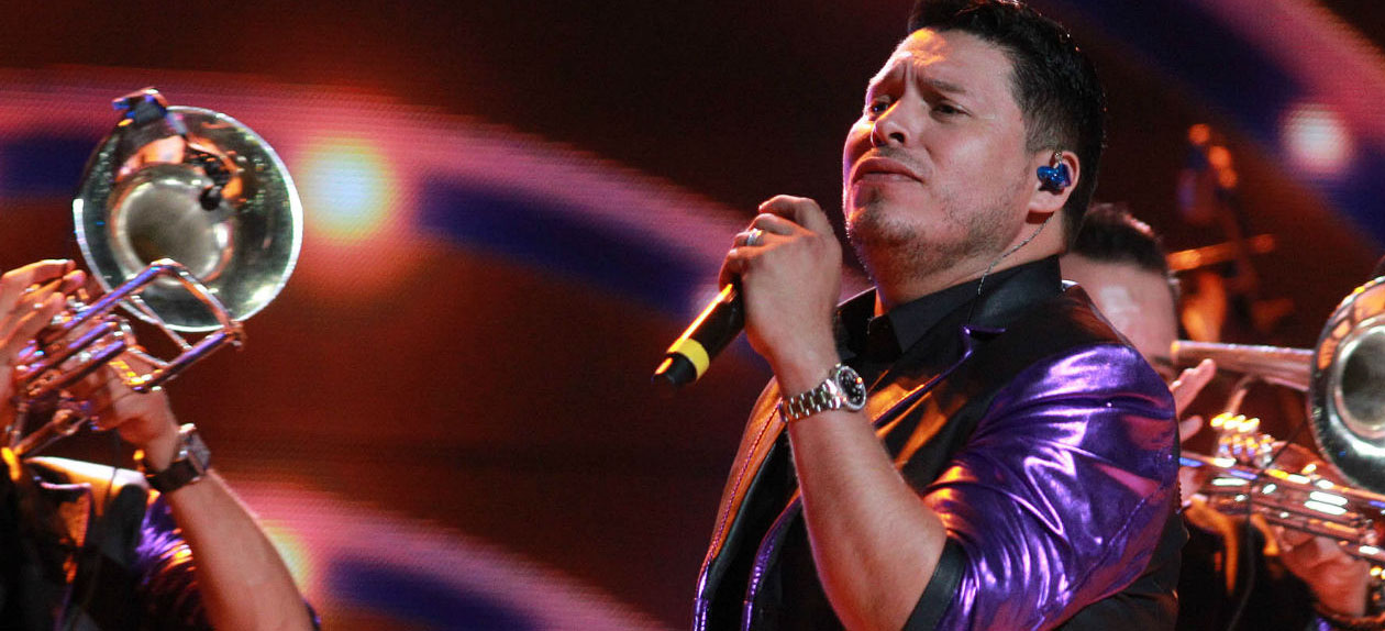 Vocalista de la MS hace un pequeño dueto