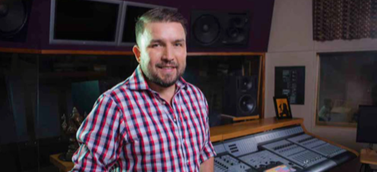Poncho Lizárraga un líder de la música de banda