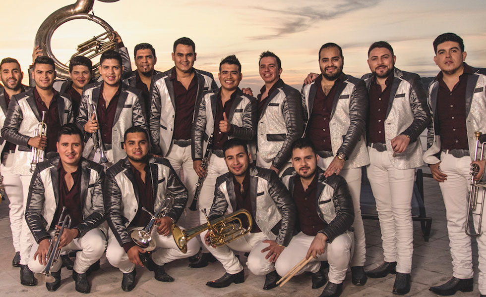 La Banda Los Recoditos tocan “Despacito”