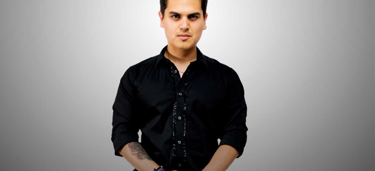 Regulo Caro se pone muy al tiro