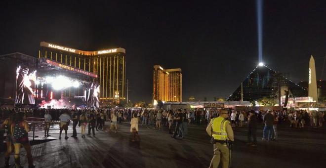 TIROTEO EN CONCIERTO DE LAS VEGAS DEJA AL MENOS 50 MUERTOS