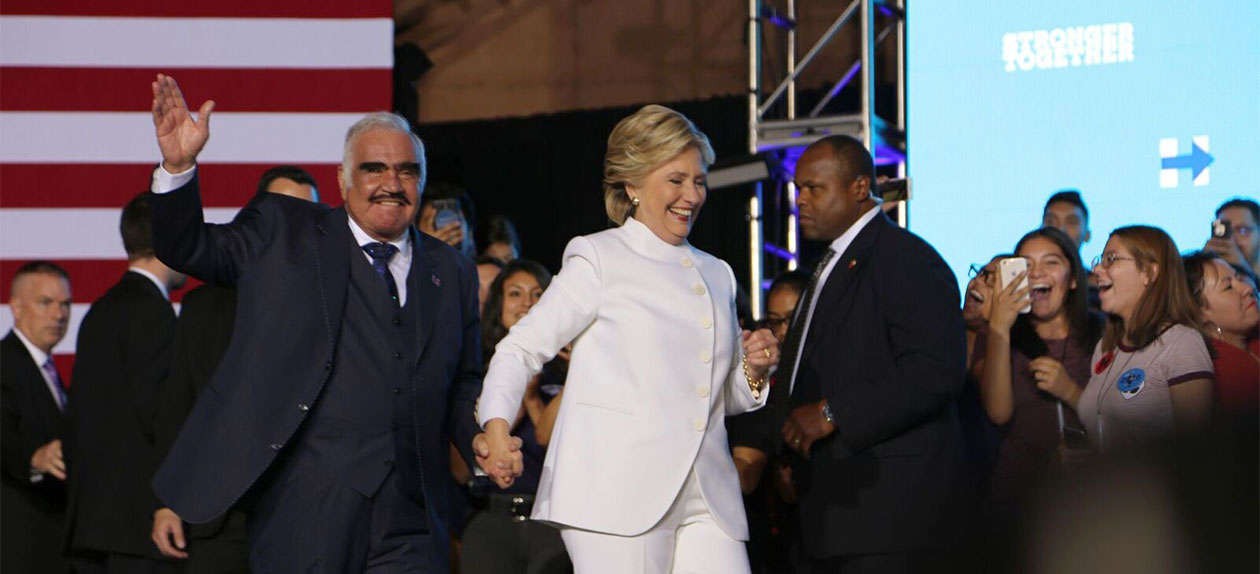 Vicente Fernández recibió mensaje de Hillary