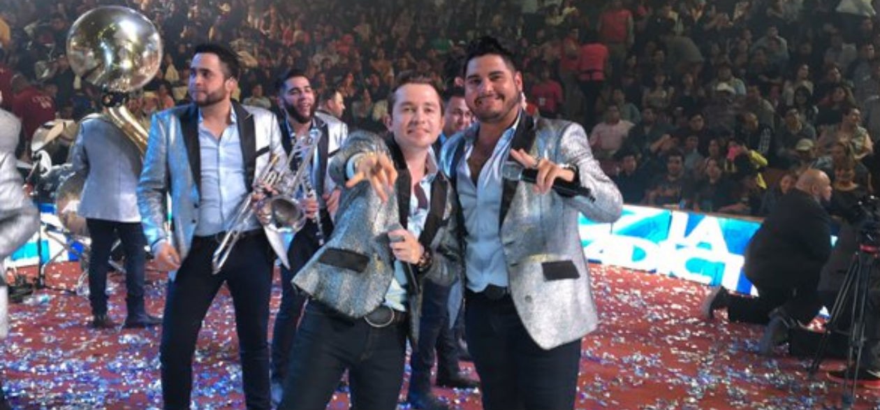 La Adictiva se presenta en el Palenque de Texcoco con gran éxito