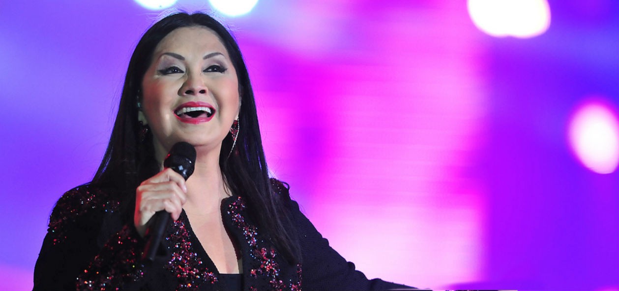 Ana Gabriel finalemente lo acepta… ¡es lesbiana!