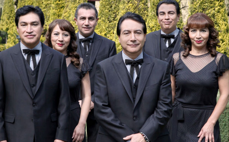 Los Ángeles Azules, entre amigos y amantes