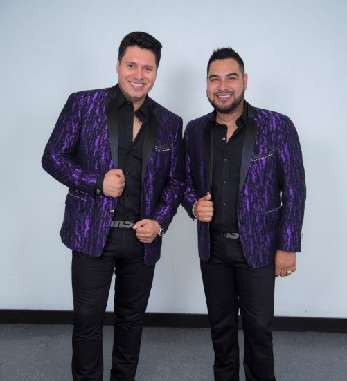 Vocalista de Banda MS revela:”Mi primera vez fue con una mujer desconocida”.