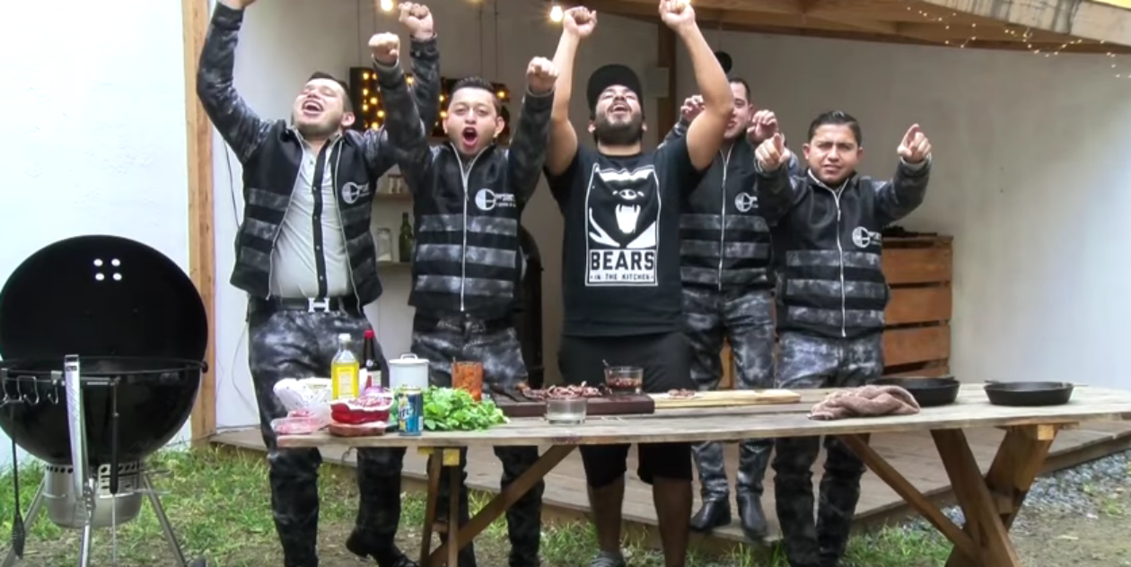 Los Gfez cocinan con Bears in the Kitchen