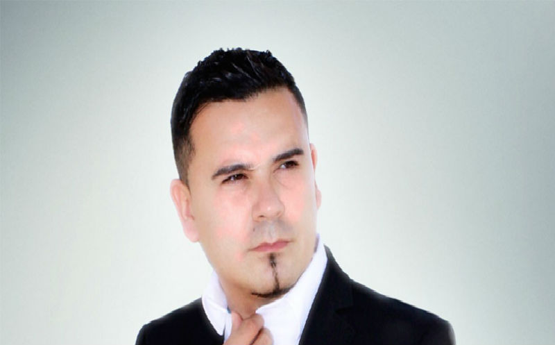 ¡A CLAUDIO ALCARAZ LE ESPERA UN GRAN SHOW!