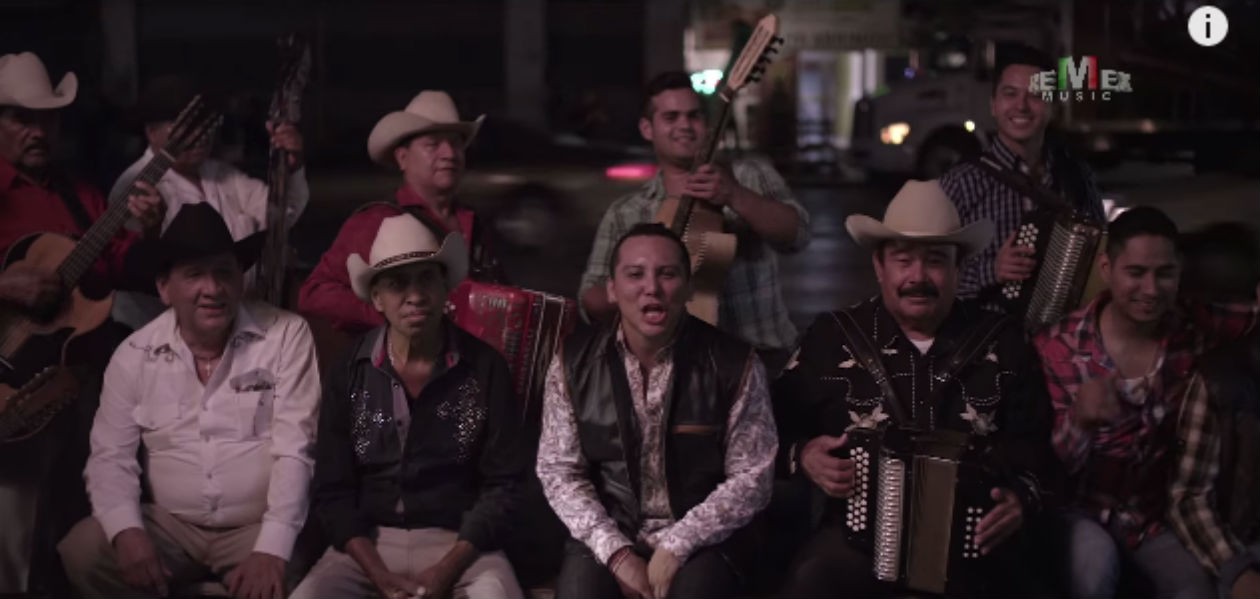 Mira el nuevo video de Edwin Luna y La Trakalosa de Monterrey