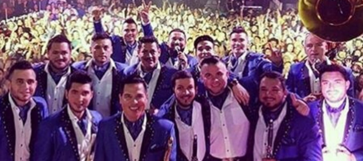 Escucha lo nuevo de El Recodo “Mujer, mujer”