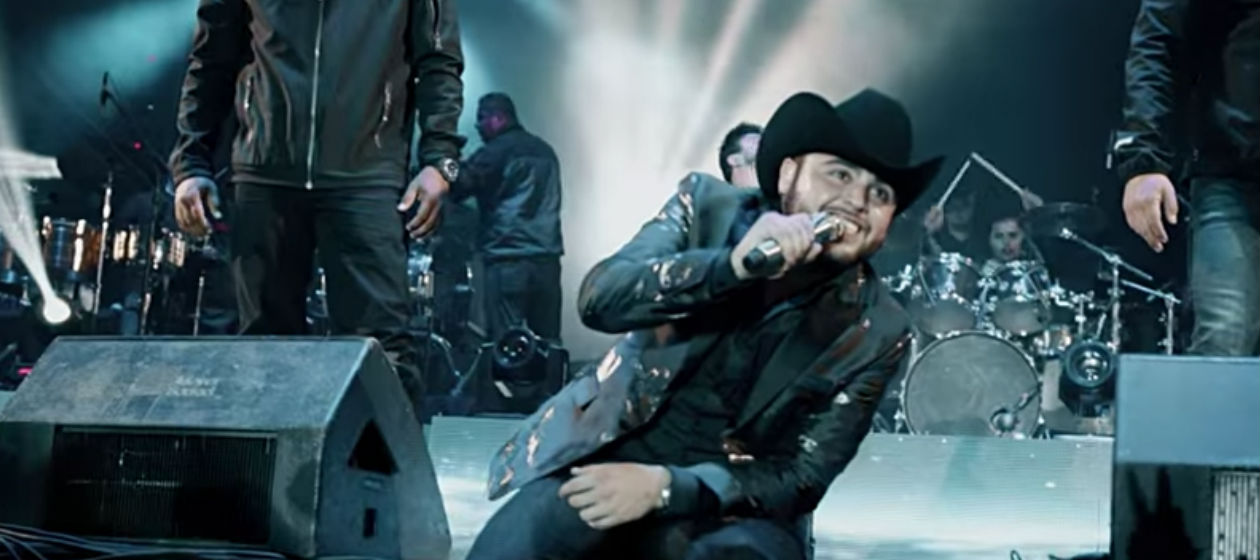 Gerardo Ortiz estrena el video “Millones de besos”