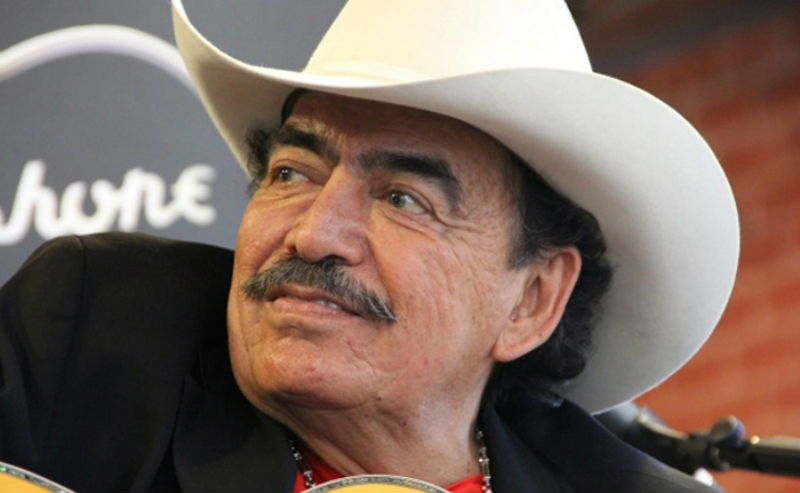 Joan Sebastian sí está hospitalizado