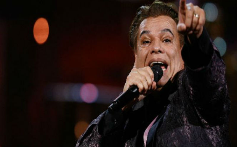 Juan Gabriel develerá estrella y dará concierto gratis en Tijuana