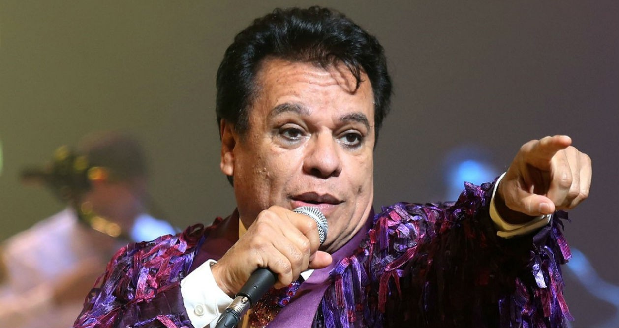 Juan Gabriel será homenajeado con medalla Agustín Lara