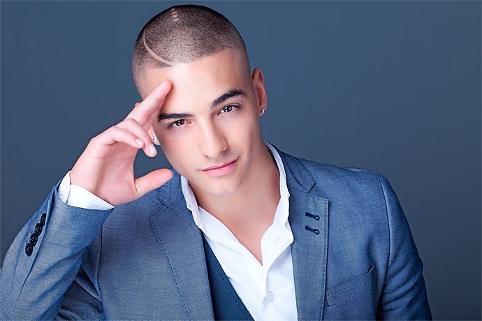 Maluma se vuelve grupero ¡Canta con Kevin Ortiz!