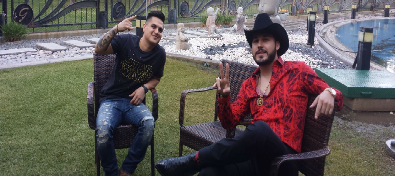 CON GRAN ÉXITO ARRANCA LA GIRA REGULO CARO Y SAÚL EL JAGUAR